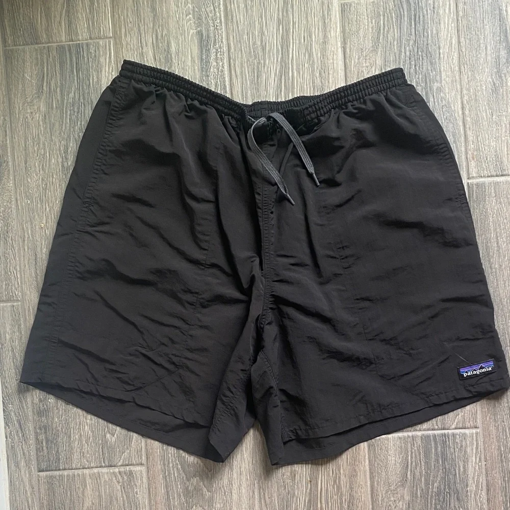 Patagonia Black Elastic Waist Swim Shorts Patagonia Baggies Shorts 6” XL